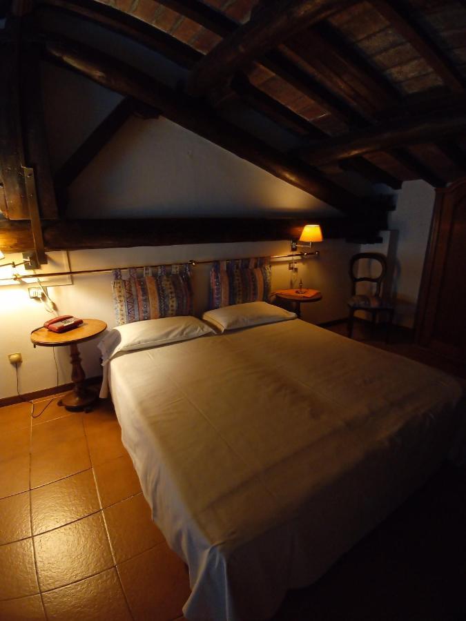 Residence In Centro Mantova Bagian luar foto